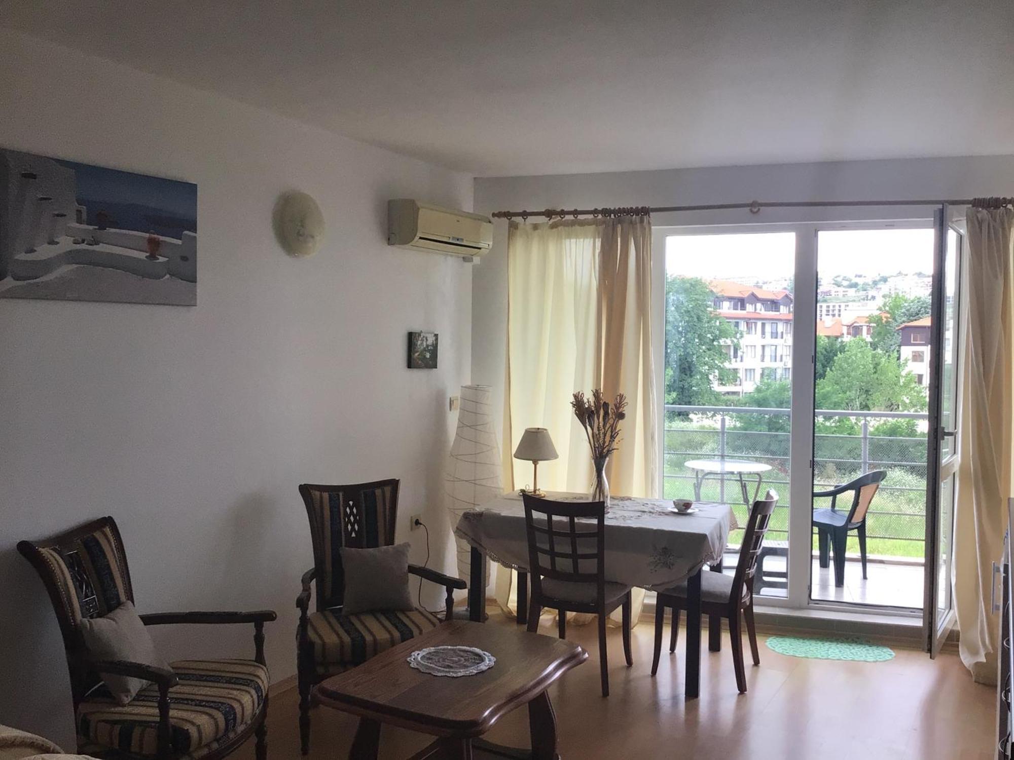 Rose Apartment On The Beach Bjala Exteriör bild